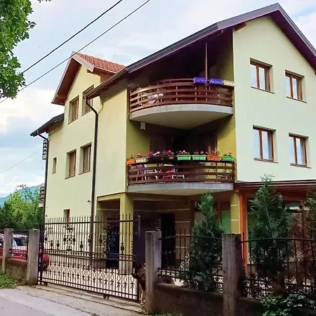 Hills Апартаменты